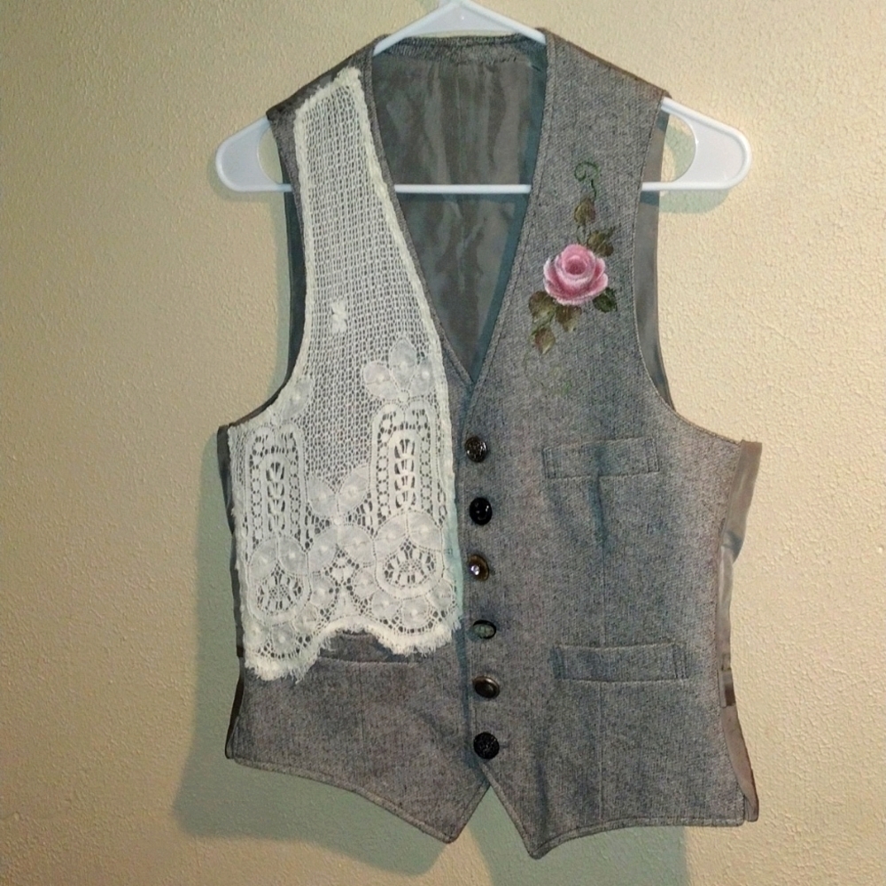 Upcycled Handcrafted Feminine Floral Lace Vest L-39